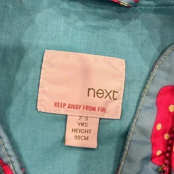 [2-3Y]NEXT  Strawberry Print Rain Windbreaker - Picture 2 of 8